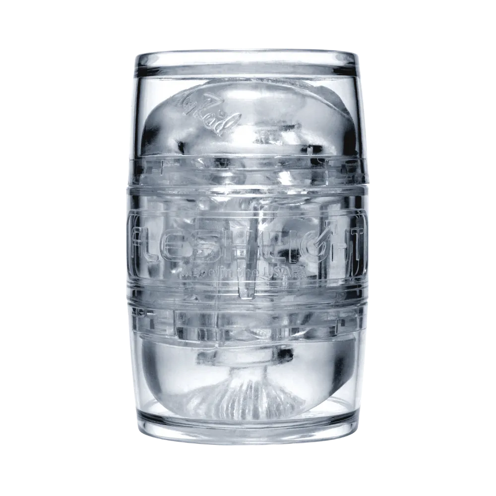 Transparent Fleshlight Clear masturbator vist lukket, med gennemsigtigt ydre og realistisk indvendig struktur. Designet giver fuldt visuelt indblik i kanalen og er velegnet til brug med glidecreme og nem rengøring.