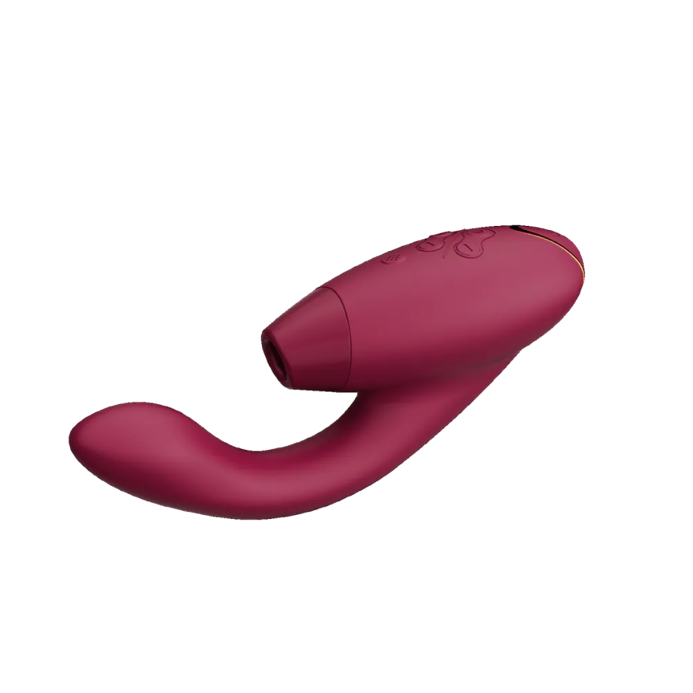 Womanizer Duo 2 i bordeaux set fra siden med buet form, lufttryk og vibratorfunktion til par, der ønsker sanseligt og diskret sexlegetøj.