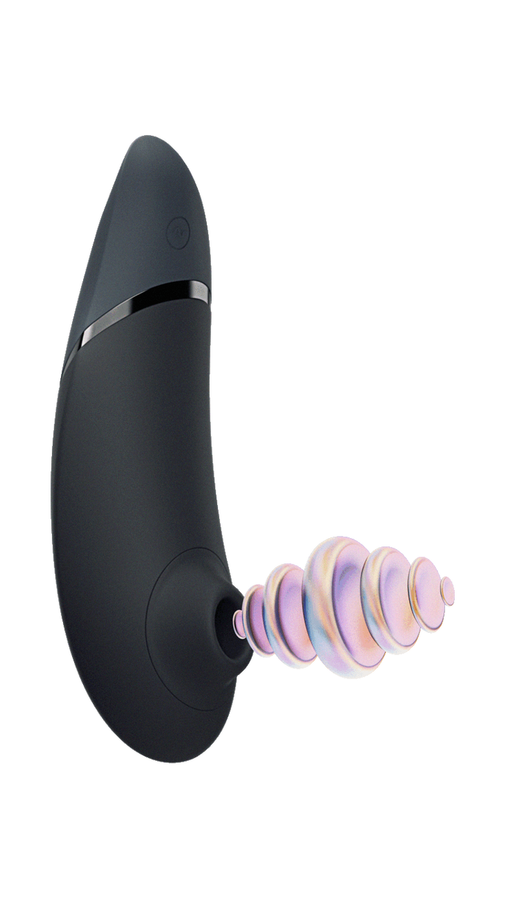 Womanizer Next set fra siden, hvor det bløde stimulationshoved og 3D Pleasure Air™-bølgerne illustreres for at vise den naturlige, dybe og berøringsfrie stimulering, som giver en rolig og kontrolleret nydelse.