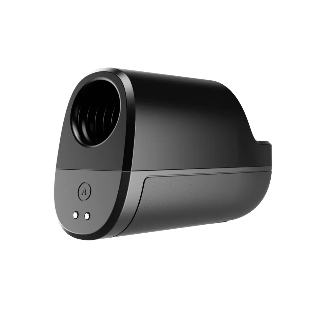 Arcwave Ion 2 set fra siden i en elegant skrå vinkel, der fremhæver det ergonomiske greb og den diskrete åbning. Et stilrent og maskulint udtryk designet til intens og fokuseret stimulation.