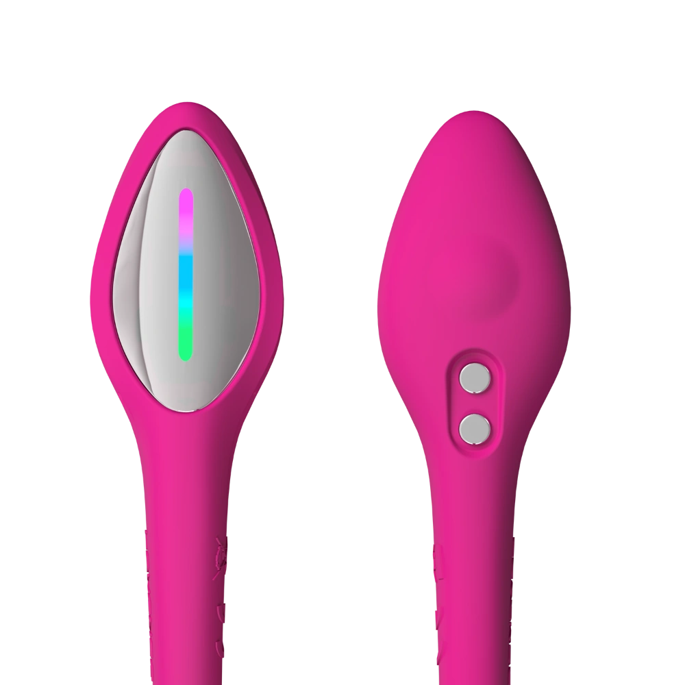 Nærbillede af Lovense Lush 4 vibratoræg set fra begge sider. Viser LED-lys og magnetiske opladningspunkter i pink silikone. Elegant design, moderne teknologi og brugervenlig kontrol til sanselig nydelse.