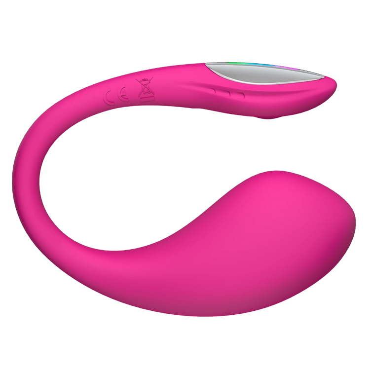 Lovense Lush 4 set fra siden. Pink vibratoræg med ergonomisk buet form, fleksibel hale og LED-kontrol. Designet til komfortabel brug, intens G-punkts stimulering og diskret app-styring