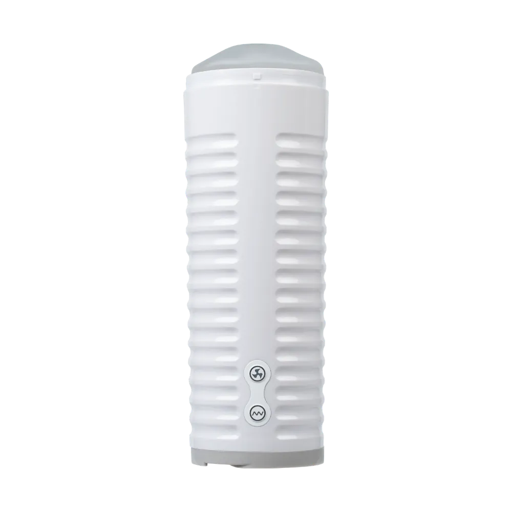 Lovense Max 2 masturbator set i skrå vinkel der fremhæver sleeve-åbningen. Billedet illustrerer design og struktur i avanceret sexlegetøj til mænd.