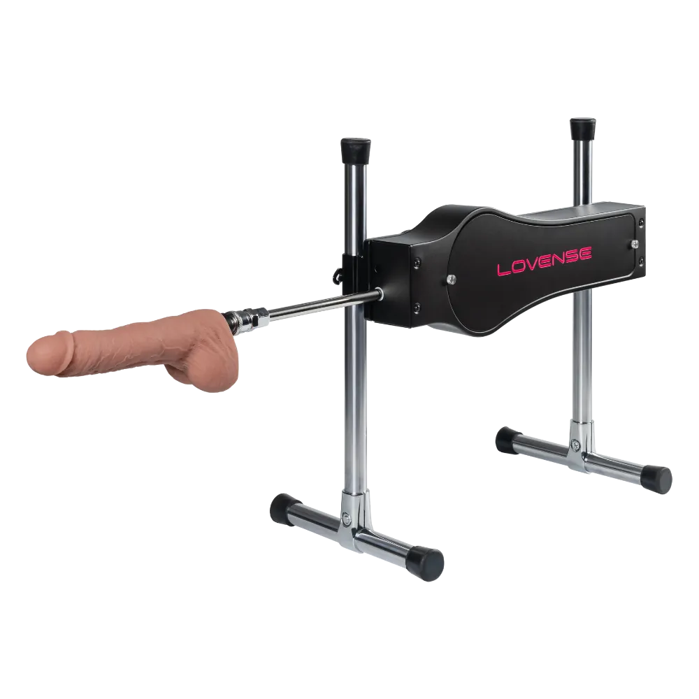 Lovense Sex Machine med monteret dildo vist skråt forfra på justerbart stativ