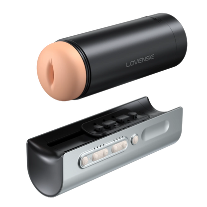 Lovense Solace Pro i sin opladningsbase. Elegant design kombineret med kraftige funktioner, app-styret intensitet og justerbare mønstre, skabt til maksimal nydelse og interaktiv oplevelse.