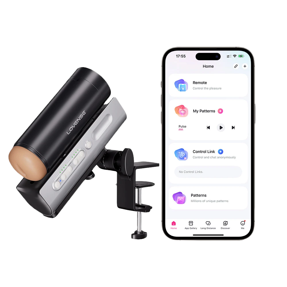 Lovense Solace Pro masturbator med app – visning af det automatiske sexlegetøj til mænd sammen med smartphone-app for fjernbetjening og mønsterstyring.