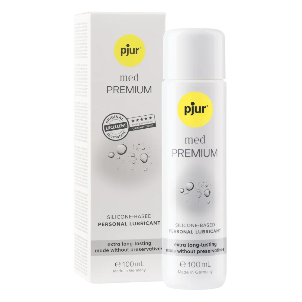 Pjur med Premium Glide 100ml – silikonebaseret glidecreme uden konserveringsmidler, ideel til sensitiv hud. Ekstra langvarig smøreeffekt, dermatologisk testet og pakket i stilren æske og flaske.