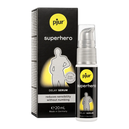 Pjur Superhero Delay Serum 20 ml med æske – naturligt forsinkelsesserum til mænd, der reducerer følsomhed uden at bedøve. Indeholder jojobaekstrakt, fri for lidocain og benzocain. Fremstillet i Tyskland, CE-mærket.