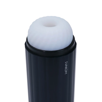 Svakom Sam Neo 2 Pro med blødt sleeve og synlig åbning
