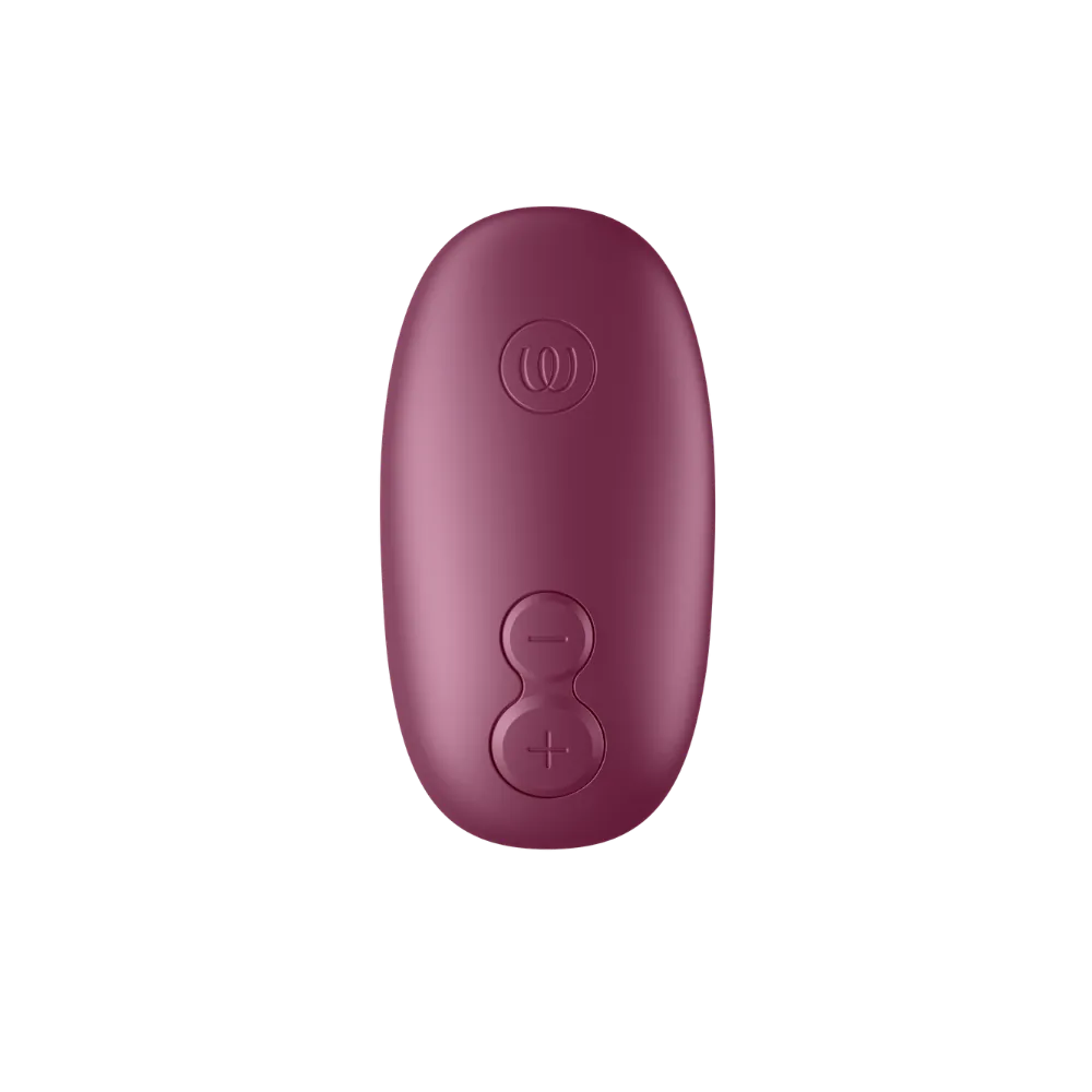 Sideprofil af Womanizer Snap i Crushed Berry med kompakt buet design